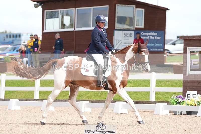 250906-131202-03548 - 016-Sarah.canningJohnny.Knoxville