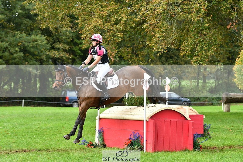 251025A-110923-18656 - E-384-Holly.Horton