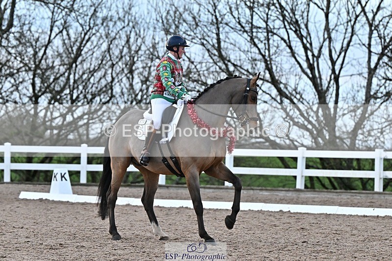 241214-154531-03361 - 138-Tyler.Bradshaw-Igor.VIII