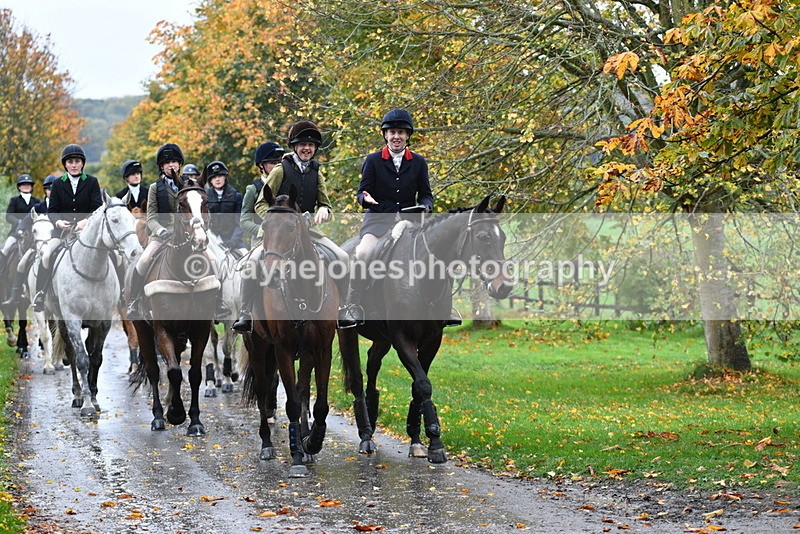 WJ5_6236 - B&B walk back for Hunt Tea !