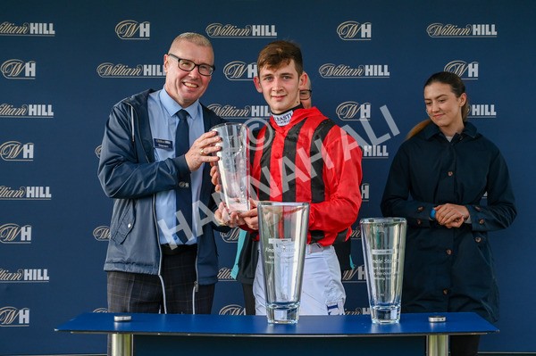 131023-Race 4-Hafeet Alain-8001 - Race 4 3.50pm William Hill Autumn Mile Handicap