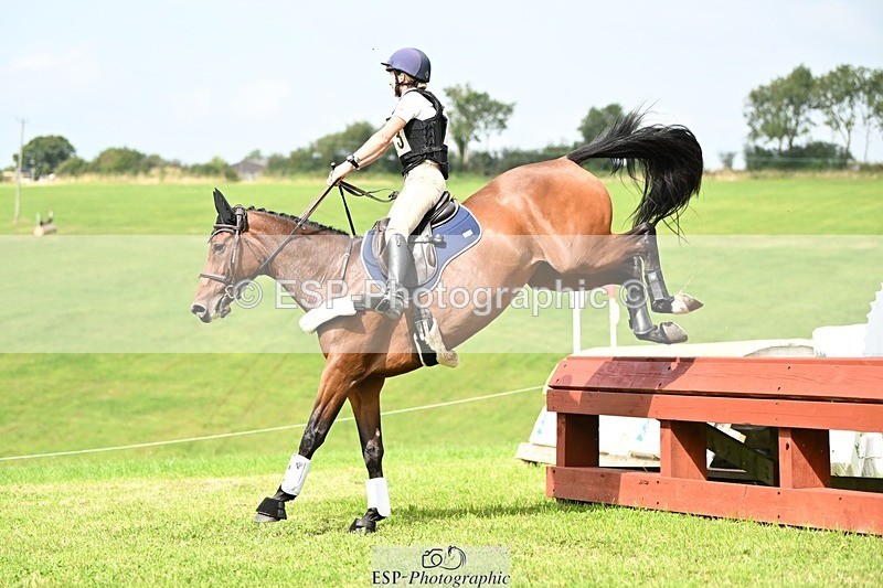 240831A-130252-02779 - 123-Fiona.Jones-ABBY.VD.BERGHOEVE.Z