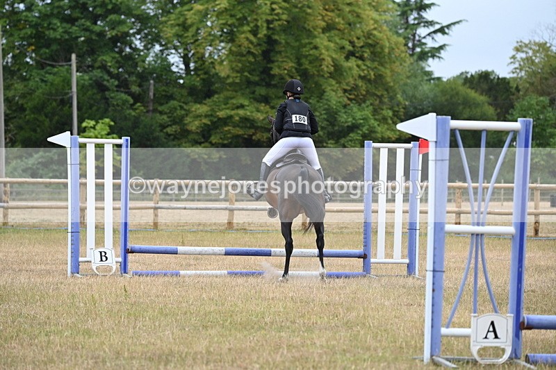 WJ6_9294 - Class 12 Minimus Jumping 45cm