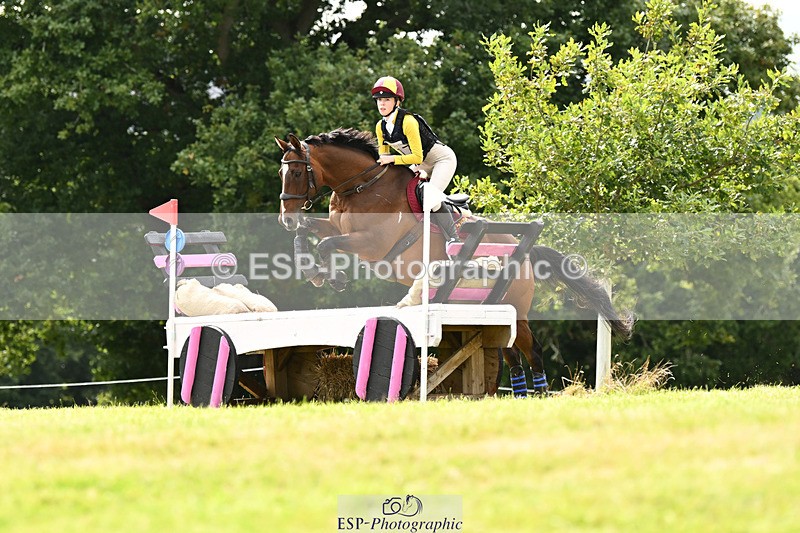 240825X-153855-36530 - 80cm XC 15.30 to 16.30