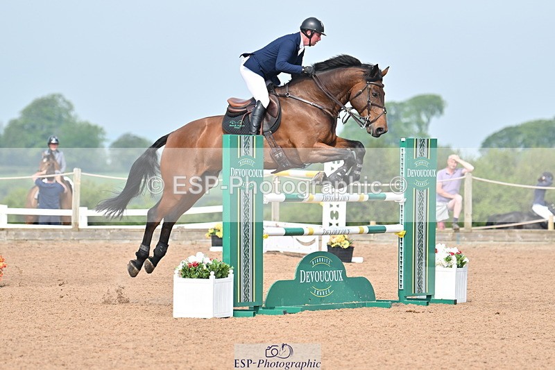 240512A-103215-17295 - Cls 48 National 1.30m Open