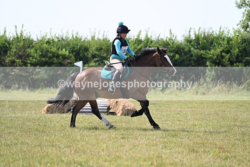 WJ7_7697 - 60cm XC Time 14:21 to 14:47