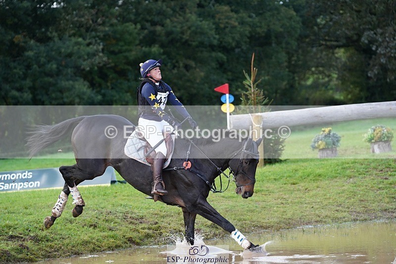 231021-144150-19325 - 473-COUNTING.STARS-Victoria.Newitt-SC+XC