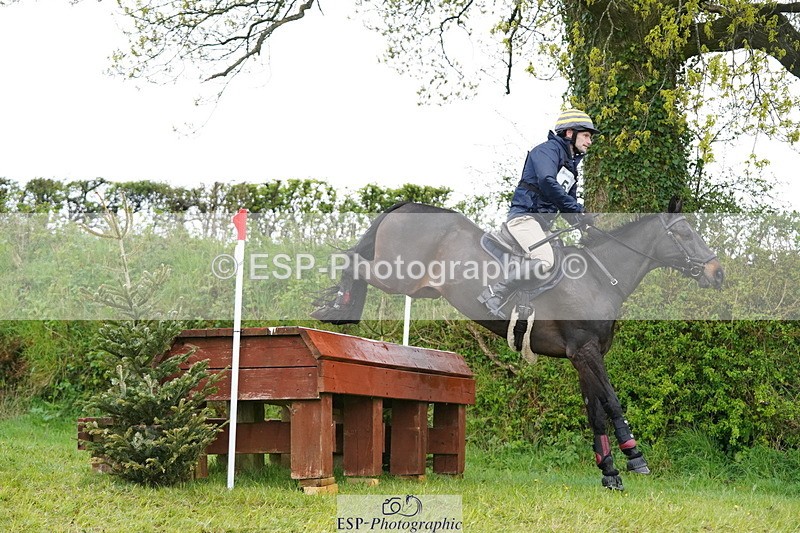 250418-101850-00968 - 051-Alex.Jupp-CARRY.ON.REGARDLESS