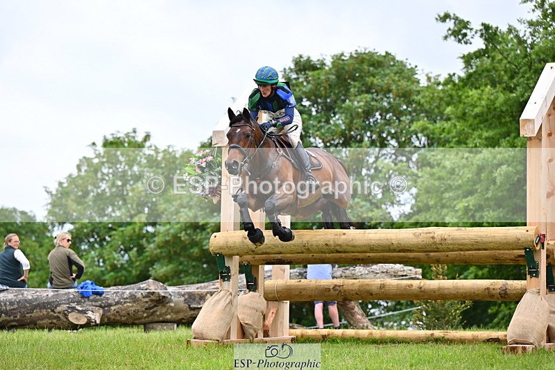 250524A-143619-13870 - C-209-Sarah.Gairdner-WESTPOINT.QUICK.LETS.PARTY