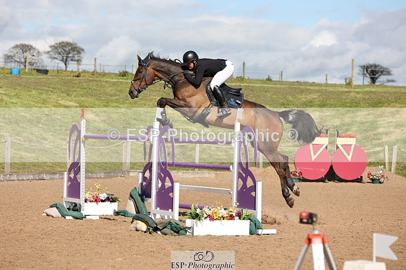 240419A-160902-09182 - Cls 10, 2 Star Big Tour 145cm  15.45 to 16.35 break