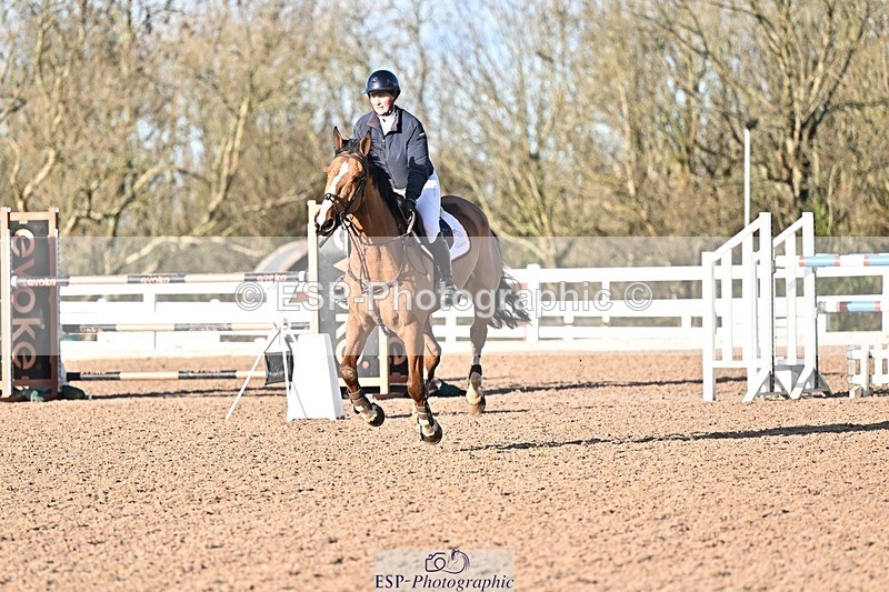 251203-134420-00706 - Cls 5 Foxhunter and 1.20m Open