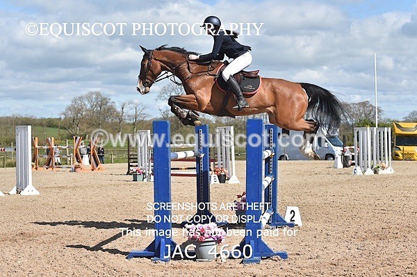 JAC_4660 - CLASS 11 SAT Andrew Hamilton Coach, RHS Foxhunter Championship Qualifier