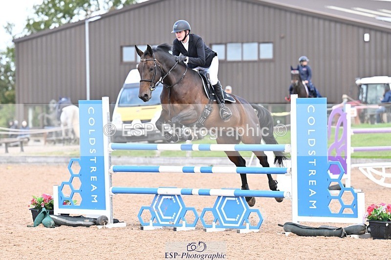 251005-101100-02686 - Cls 15 Foxhunter and 1.20m