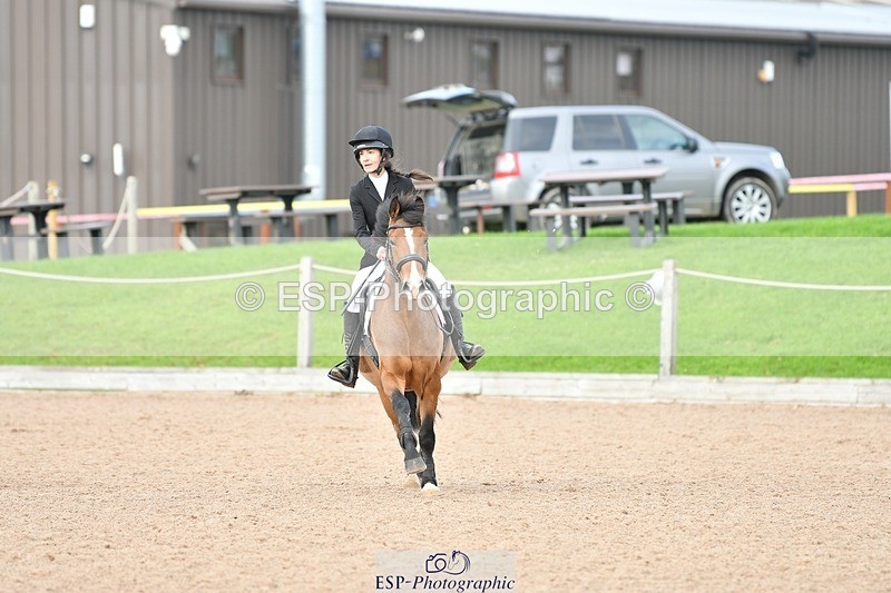 251026-113847-02540 - Cls 23+24 80cm Club and Schools