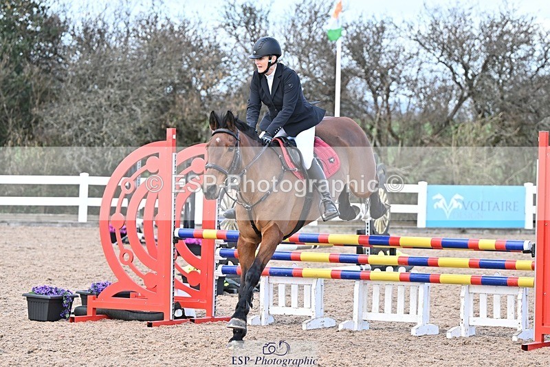 250328-104101-01306 - Cls 8 British Novice and 90cm