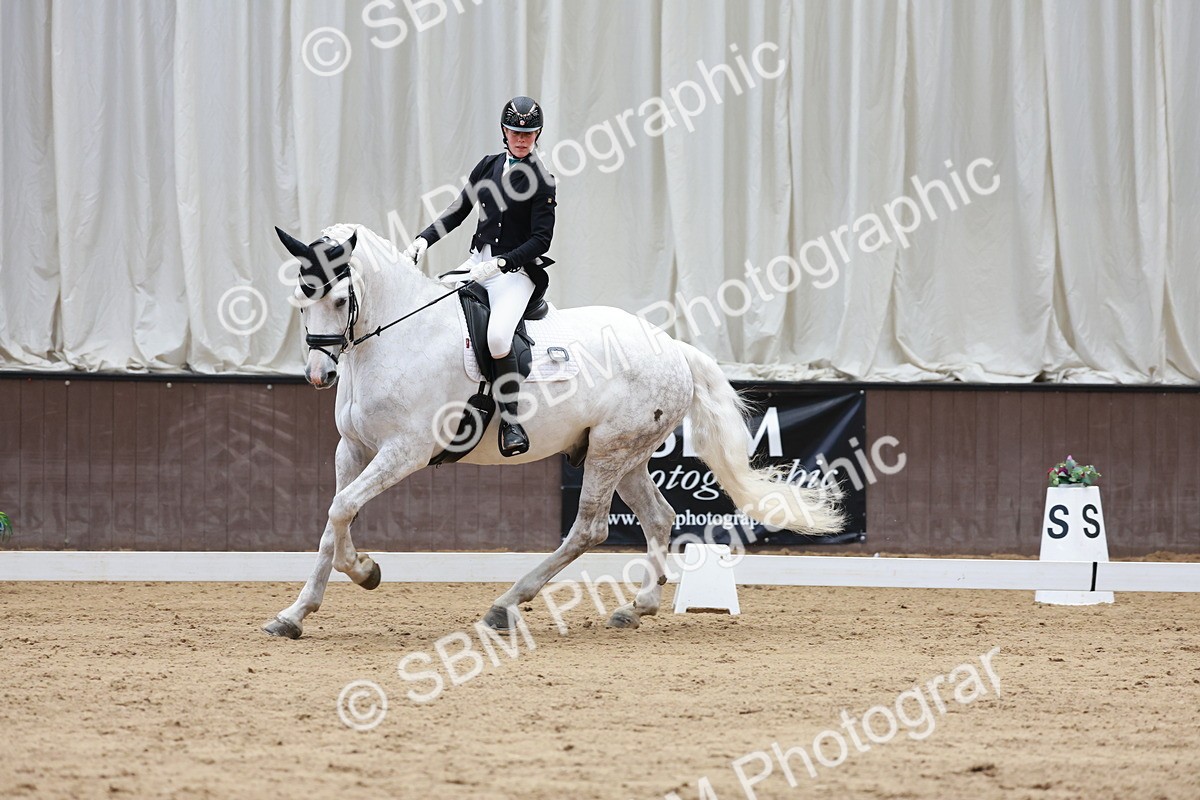 SBM_008316 - Class 6b - Novice 6 - 9.28-10.41