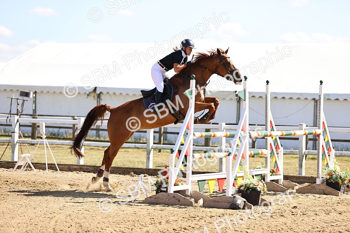 SBM_015528 - Class 16 - Senior foxhunter - 1.20m Open