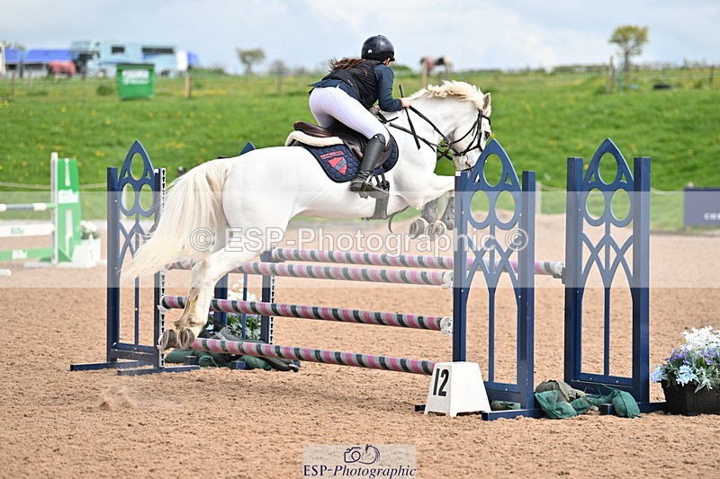 240506A-114841-08623 - Cls 4 Blue Chip Pony Newcomers & 1m Open