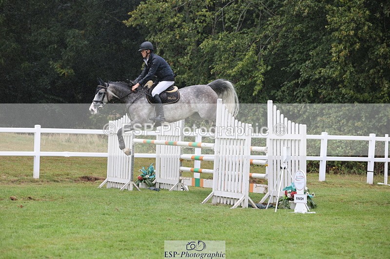 250830A-132841-06681 - Cls 16 Snr Newcomers and 1.10m Open