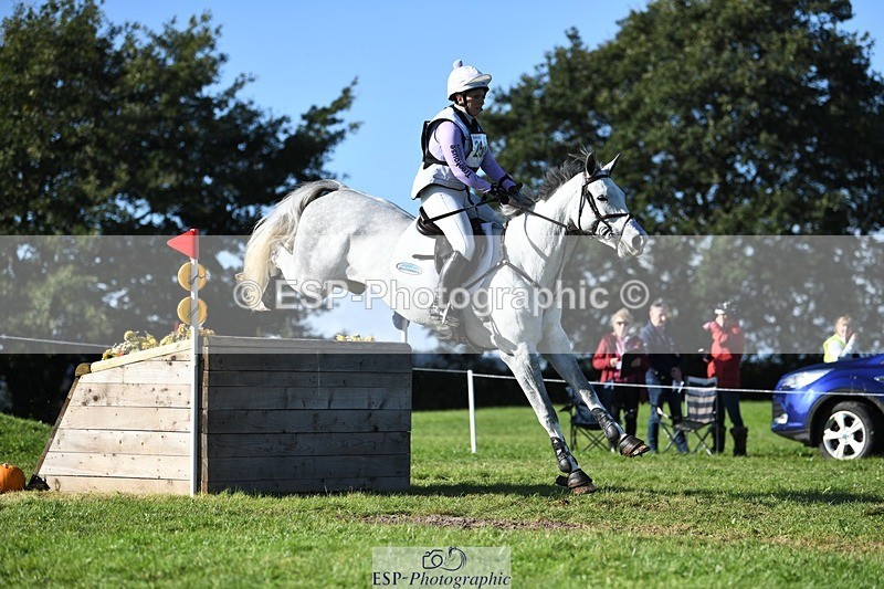 231022-112412-26212 - 250-COOLEY.COUTURE-Gemma.Stevens-XC