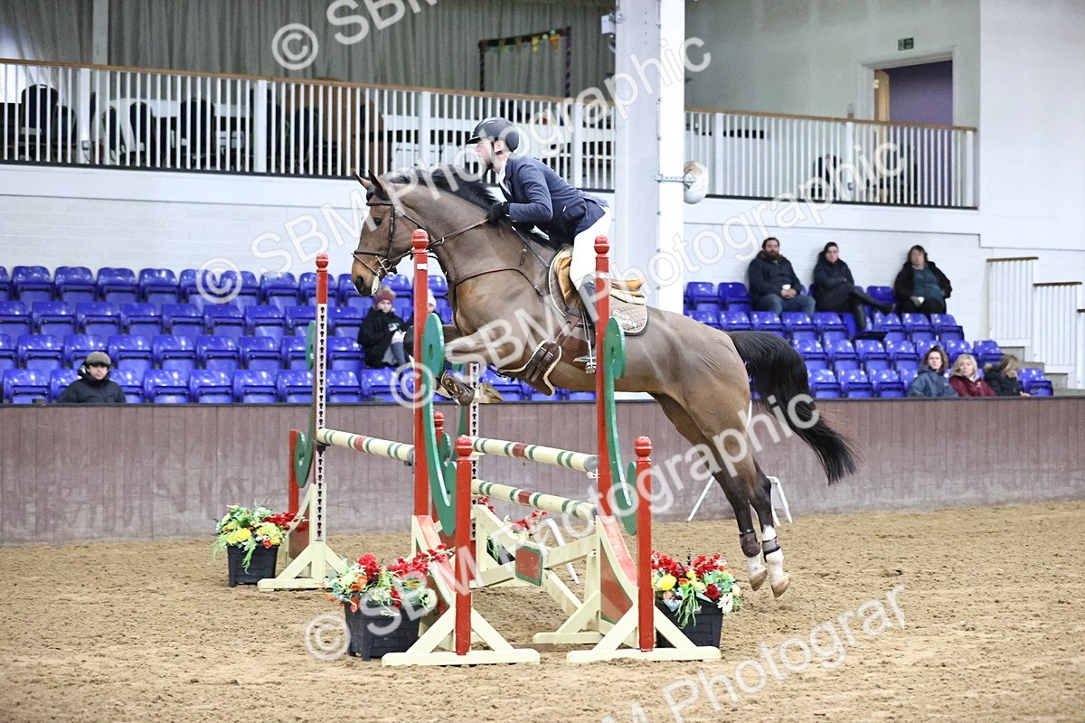 SBM_2380 - Class 9 - Senior Newcomers/ 1.10m Open