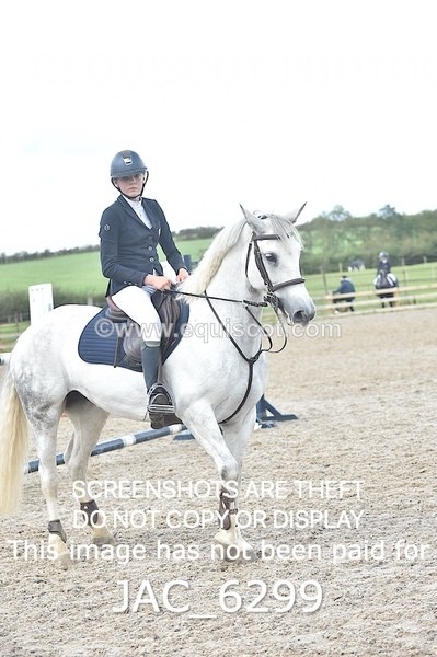 JAC_6299 - CLASS 9 SAT Pony Foxhunter/ 1.10m Open