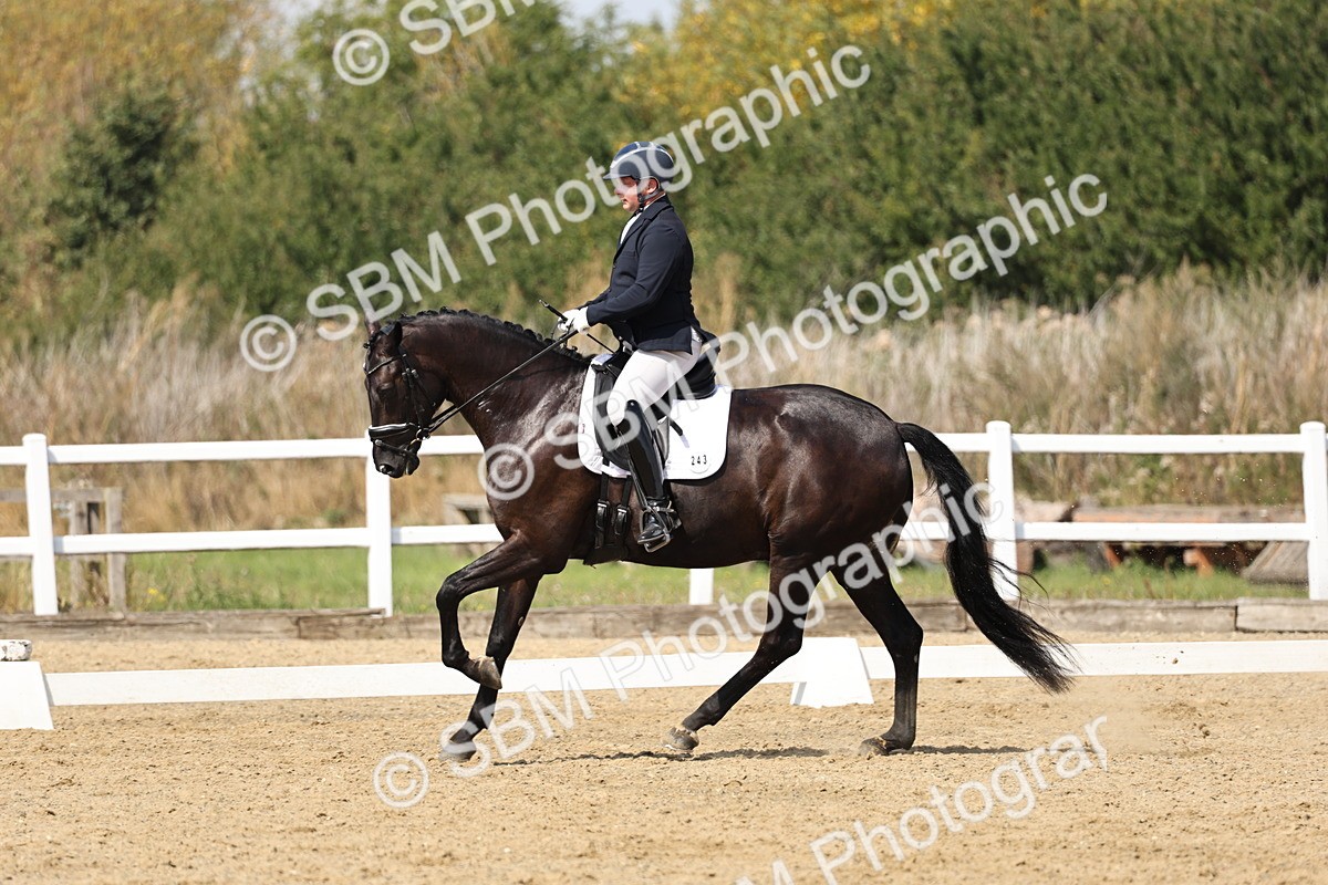 SBM_018620 - Class 16 - Novice 5 - 12.08-13.11