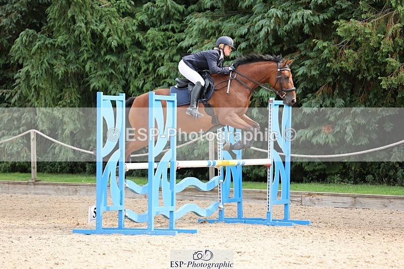 240817-110647-00814 - 03A Snr Disc