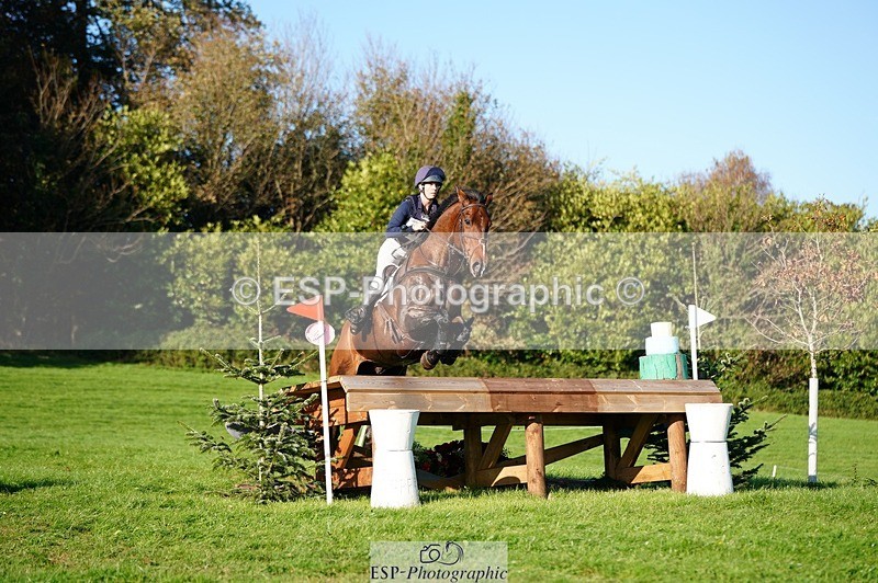 241026-152028-14347 - 582-Courtney.Romcke-JD.ON.THE.ROCKS