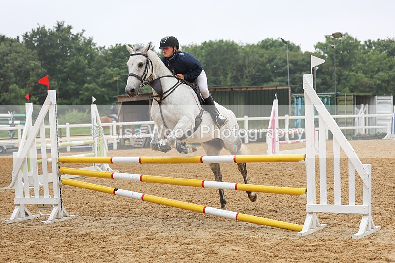 3E7A5263 - Class 4: Senior British Novice/90cm open