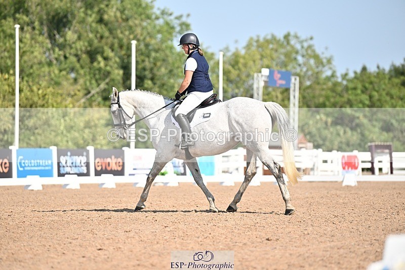 250816-103734-03156 - 099-Essie.BarkerBloody.Nora