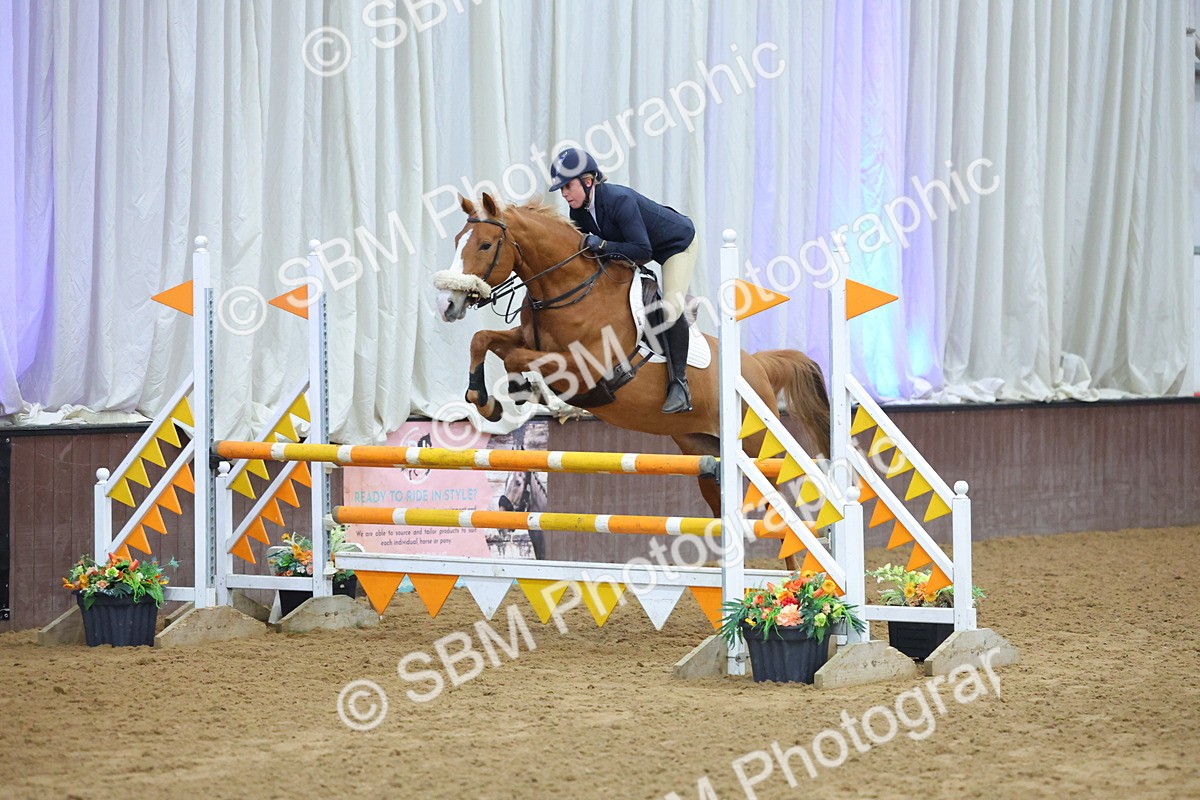 SBM_010008 - Class 21 - Nupafeed Supplements Senior Discovery/ 1m Open - First Round (1.00m)