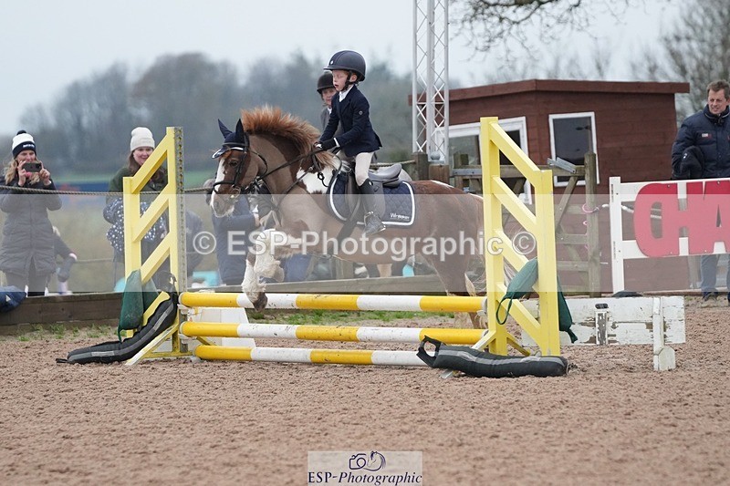 251116-093251-01381 - Cls 18 Clear Round 50cm