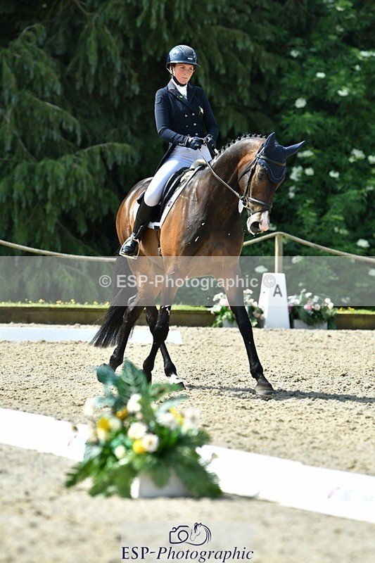 230525-105156-03997 - 416-CLEVER_TRICK-Susie_Berry-DR