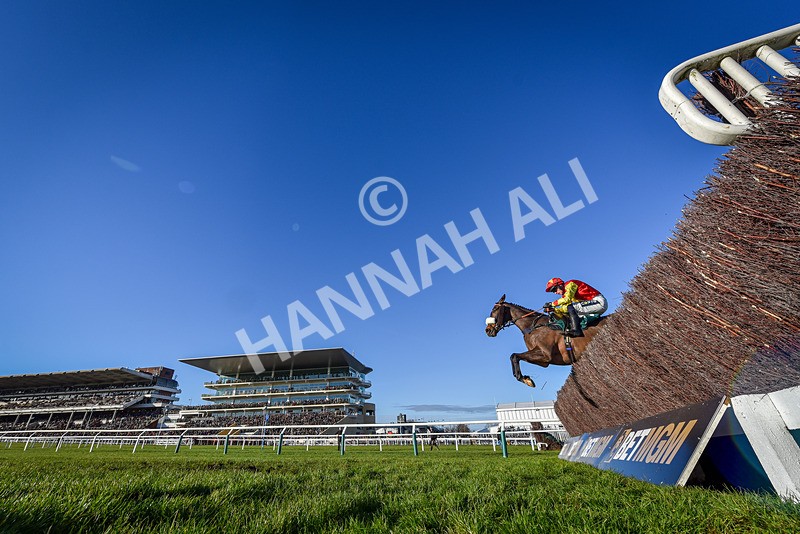 141224-Race 2-Destroytheevidence-9319 - Race 2