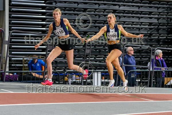 CombiMast25-915894 - Track Female Set Two