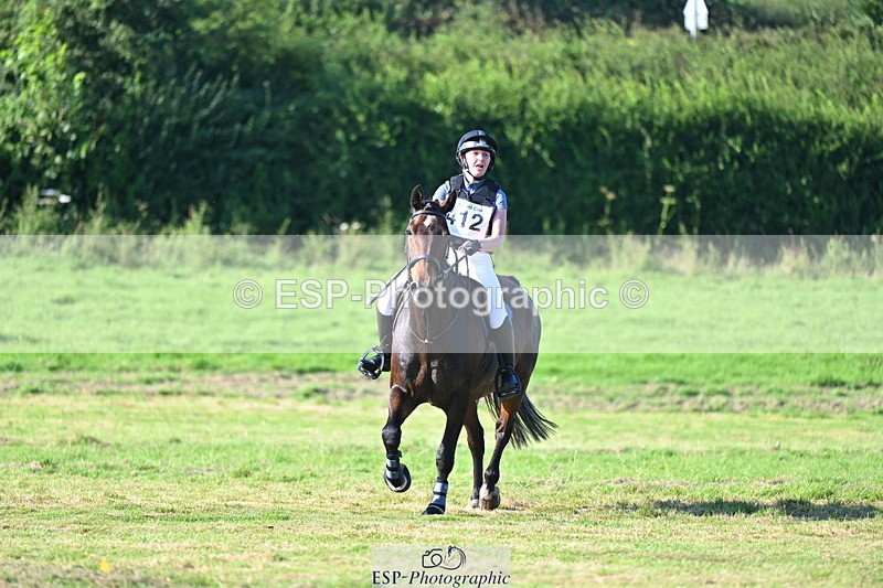 240811A-172007-07170 - 412-