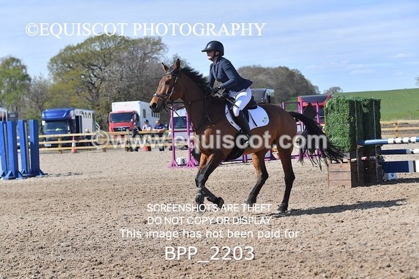 BPP_2203 - CLASS 22 SUN Senior BritiNovice/ 90cm Open