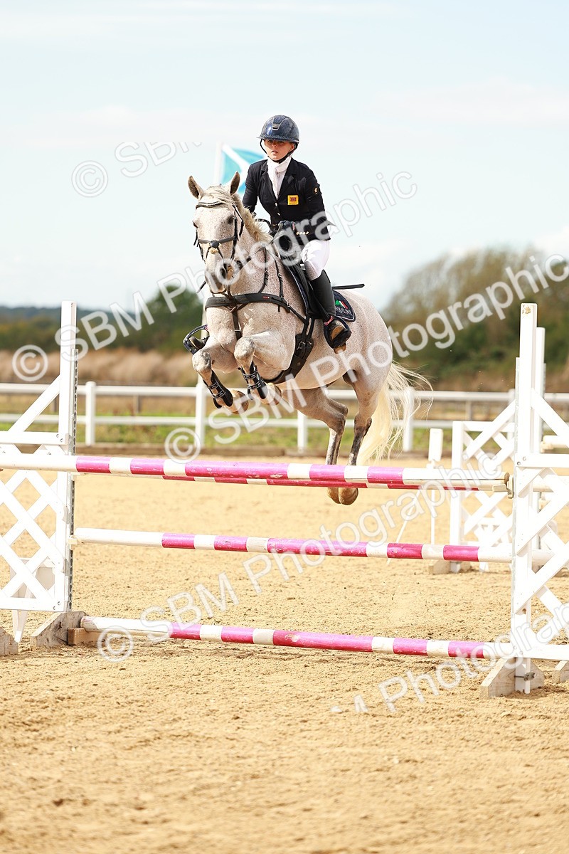 SBM_001544 - Class 4 - Senior Newcomers - 1.10m