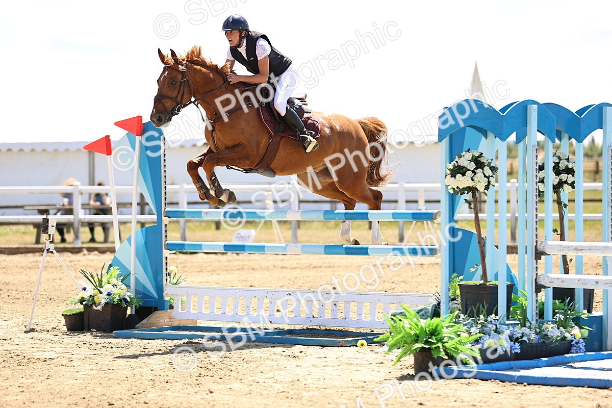 SBM_014560 - Class 15 - Senior Newcomers - 1.10m Open