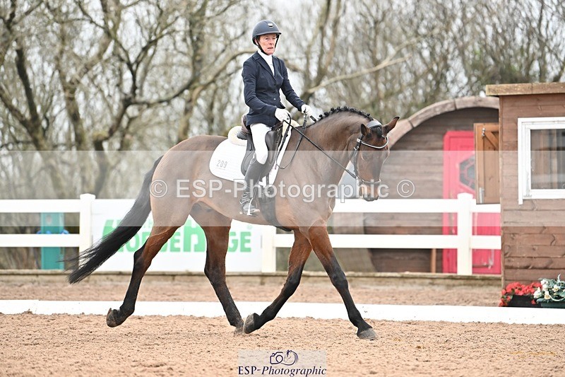 250216-121604-05249 - 209-Anthea.Parkyn-Blue.Hors.Zagato