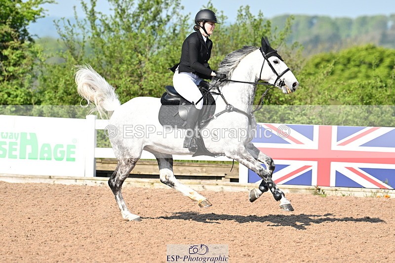 240509A-093413-00167 - Cls 1 British Novice and 90cm Open