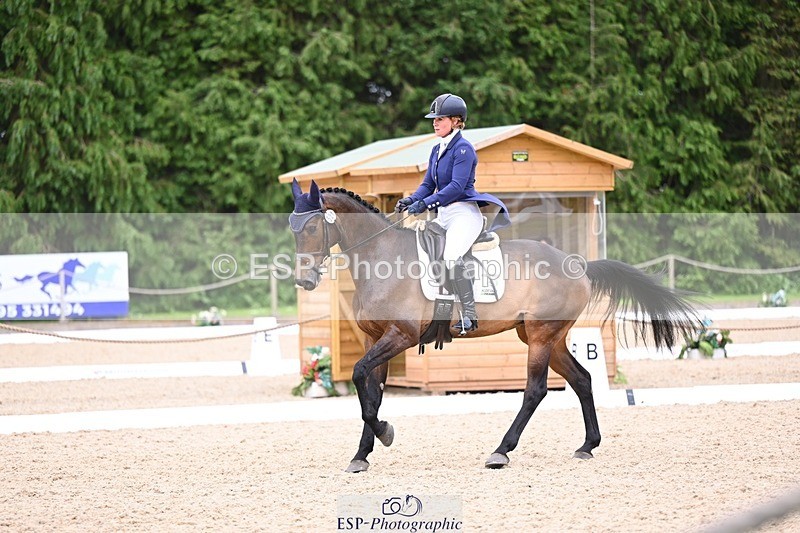 240524-114711-09024 - 521-DIVALI-Elaine_Pen