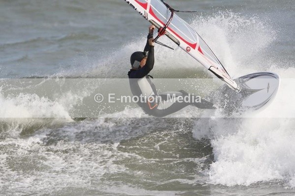 WS 190808-1 - Windsurfing