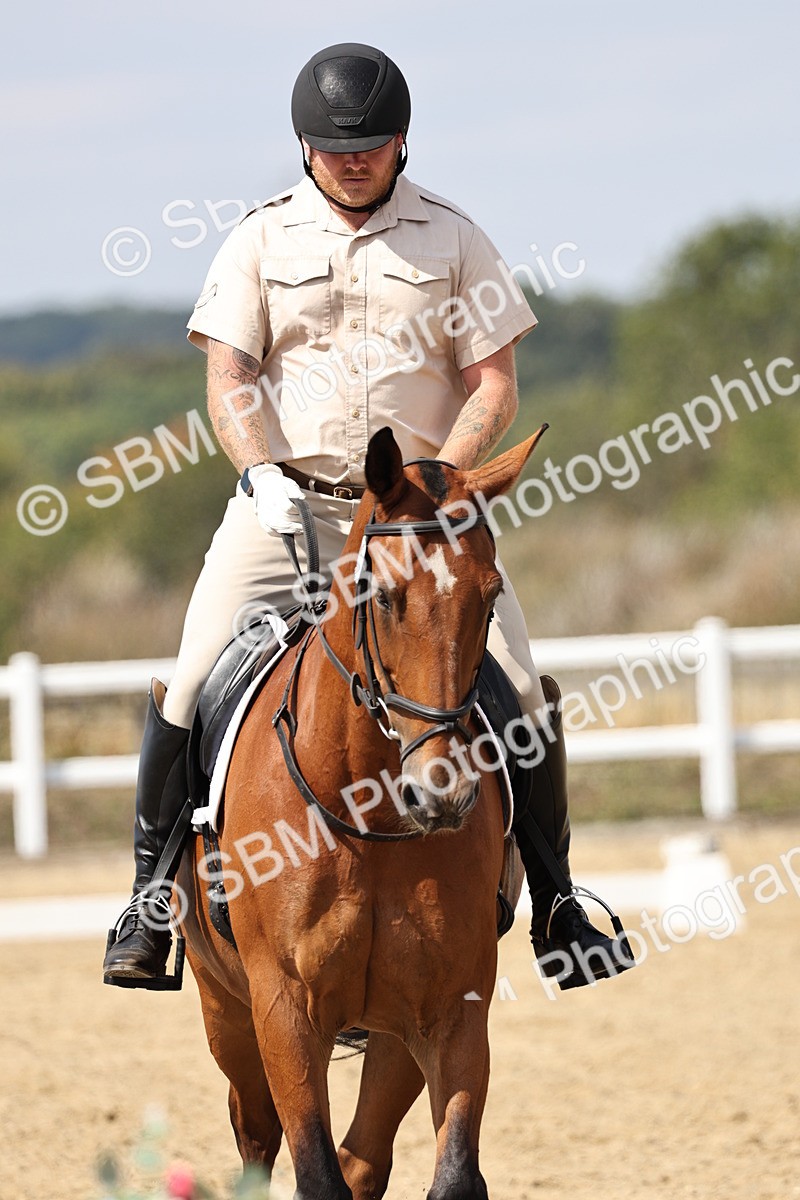 SBM_018751 - Class 16 - Novice 5 - 12.08-13.11