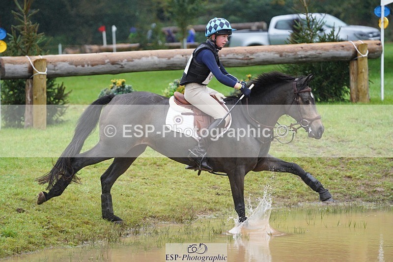 231021-102636-13781 - 629-DP.UK.DUN.SURPRISE-Isla.Kitson-SC+XC