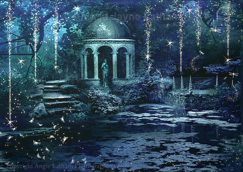 The Midnight Garden - Mystery & Moonlight