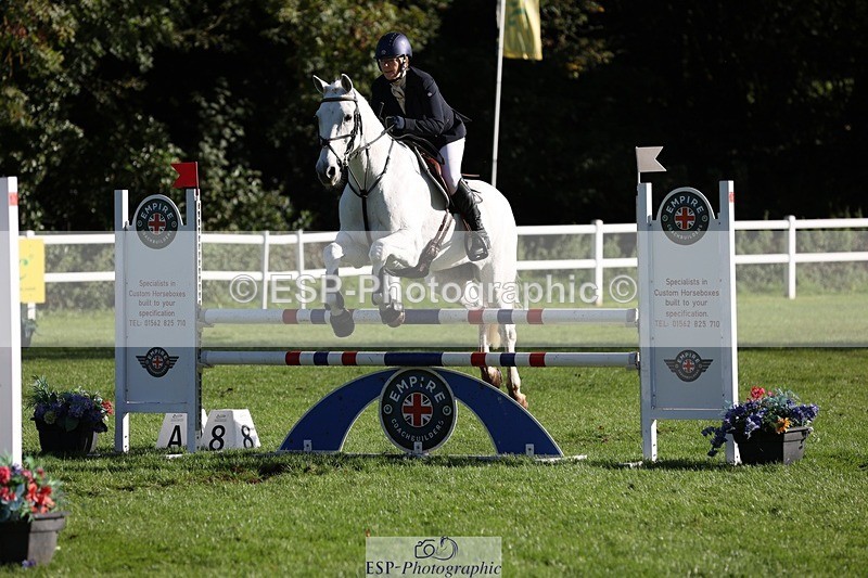 231022-105614-24844 - 651-RATHNAGREW.GREY.TEX-Nicola.Horsley-gubbins-TrotUp+SJ
