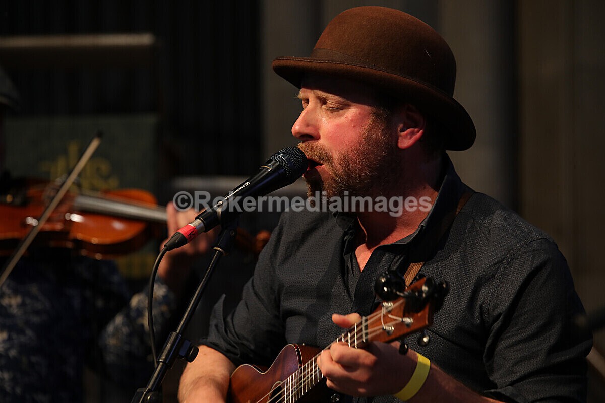 FOLK N BLUES-191 - FOLK and BLUES SEPT 2022