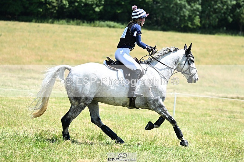 240629X-140239-3974 - 177-Coco_Smythe-MACHAS_GREY